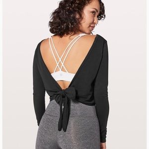 NWT It’s a tie long sleeve shirt